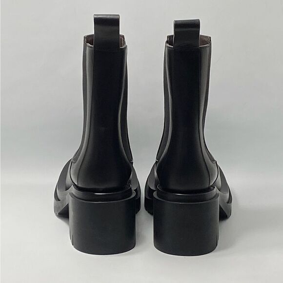 Bottega Veneta Lug Sole Pull On Ankle Boots size 39 - Picture 7 of 13